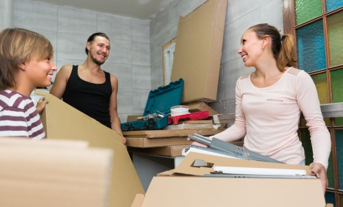 Reliable Tottenham Hale man and van service for last-stage moving