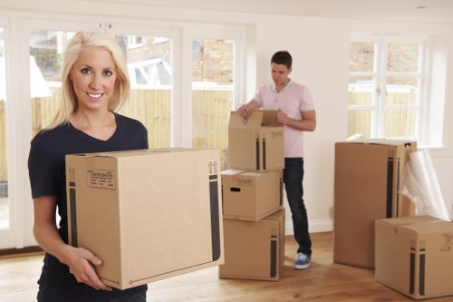 Sustainable moving service in Tottenham Hale with reuse and recycling