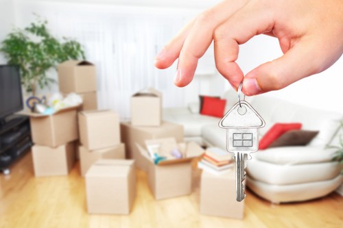 Local moving support for boxes and household items in Tottenham Hale