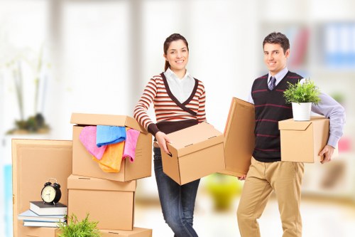Load-based quote for a small flat move in Tottenham Hale
