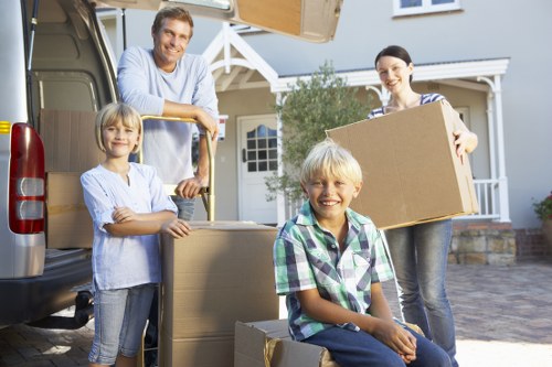 Professional moving support for furniture and boxes in Tottenham Hale
